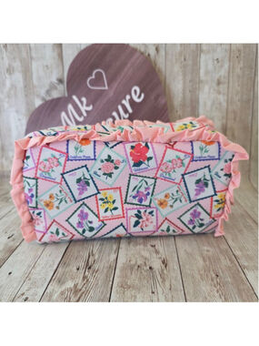 Women's Unbranded Pink Floral Stamp Cosmetic Bag NWOT